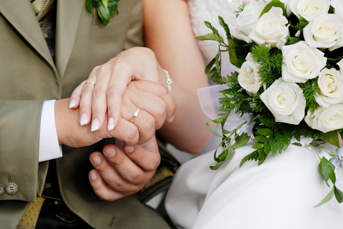 “Thích gì thì tự mua”: Lời nói khiến tôi thấy mình chưa từng được chồng yêu